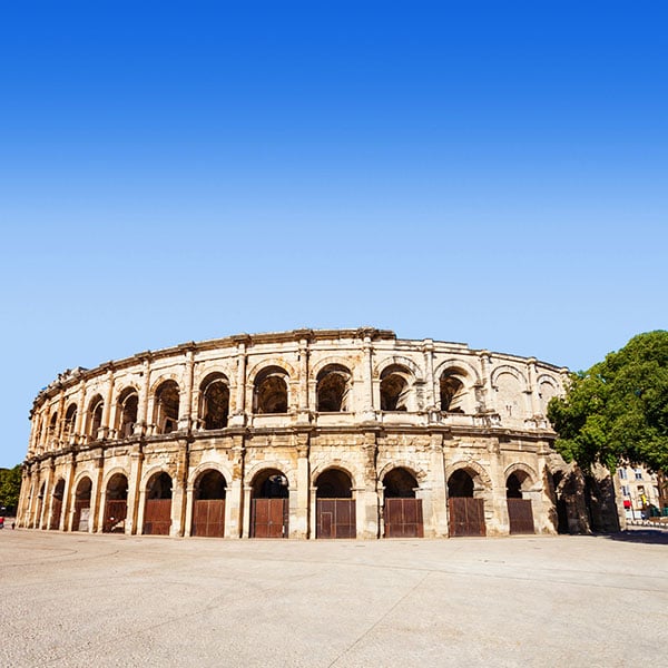 Nîmes